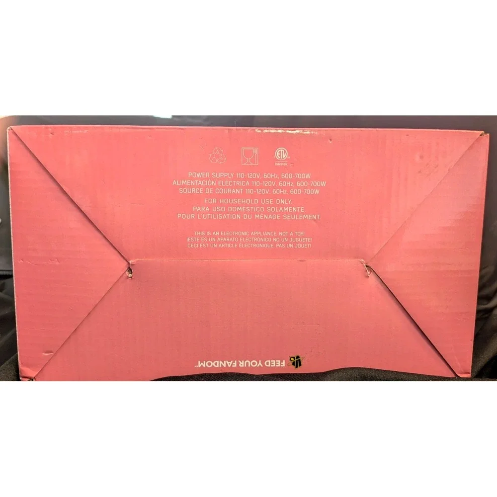 HELLO KITTY Sanrio  lisenced‎ Full Size 2-SLICE COOL TOUCH TOASTER Brand New